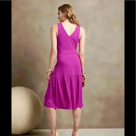 Banana Republic Knit Midi Dress - Picture 2 of 7